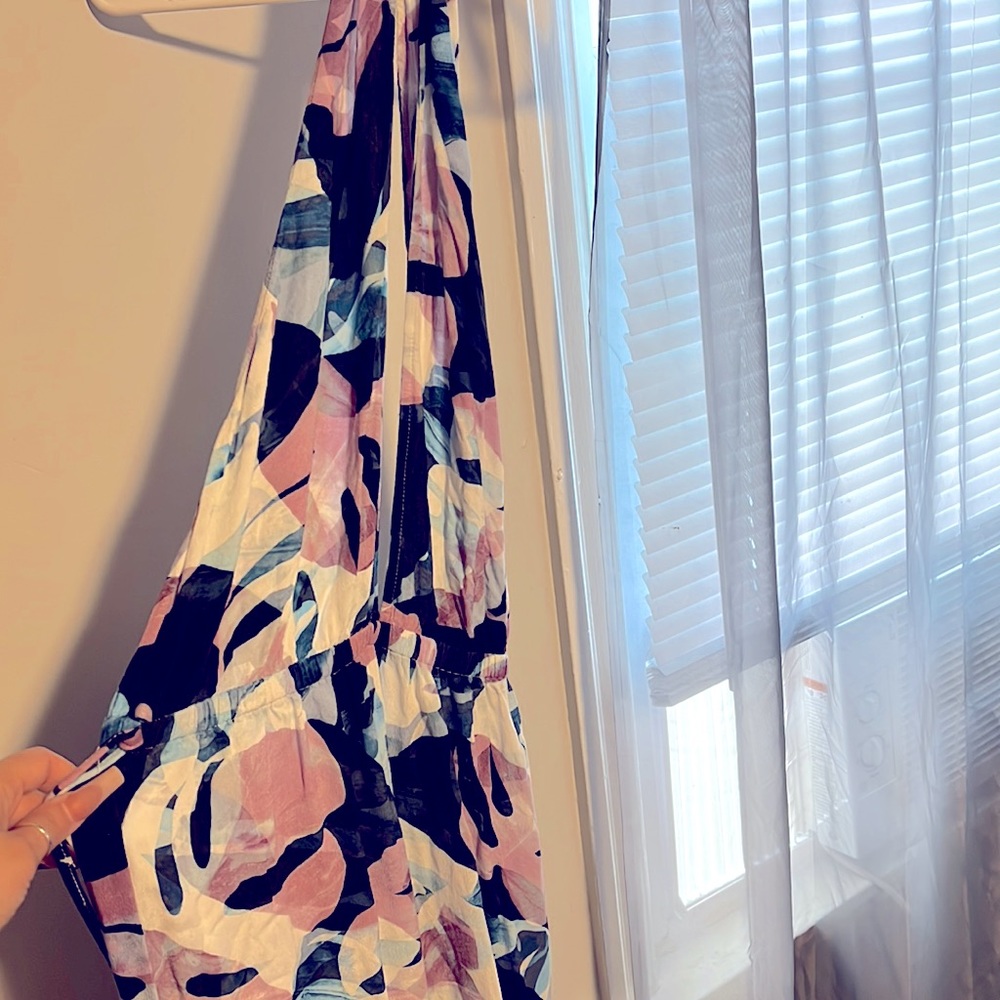 BCBGMAXAZRIA Size Medium